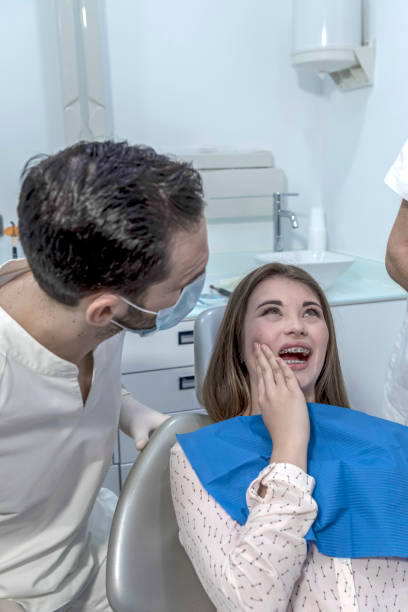 Best Emergency Broken Tooth Repair in Dermott, AR